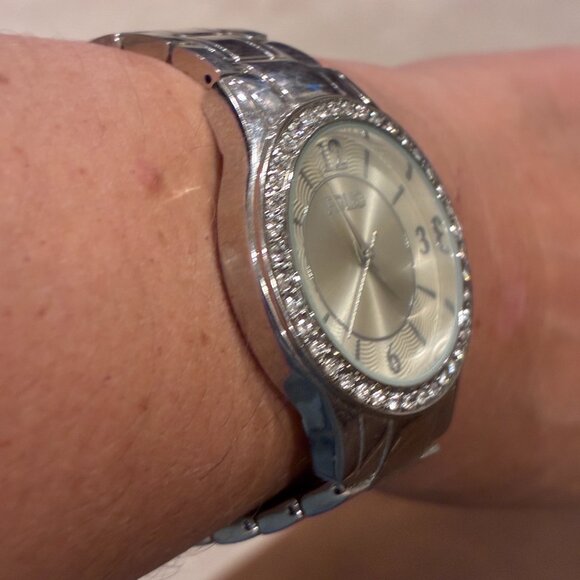 Folio Stainless Steel Cubic Zirconia Surronding Face Elegant Watch - Picture 12 of 16